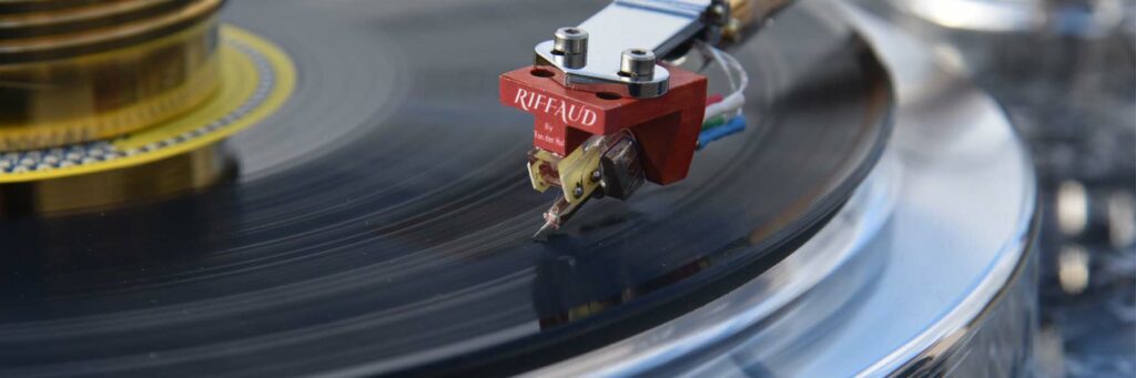 Pierre Riffaud fabrique des platines vinyles de luxe à Boisseuil - Limoges  (87000)